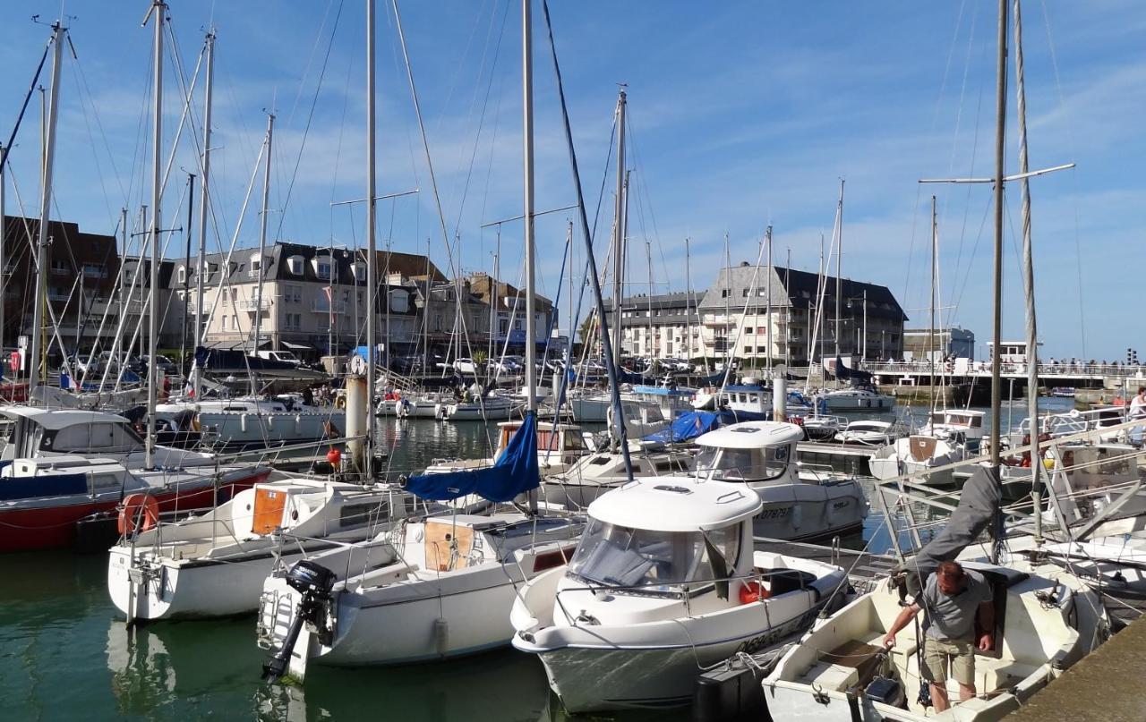 Juno Apartment Courseulles-sur-Mer Exterior photo